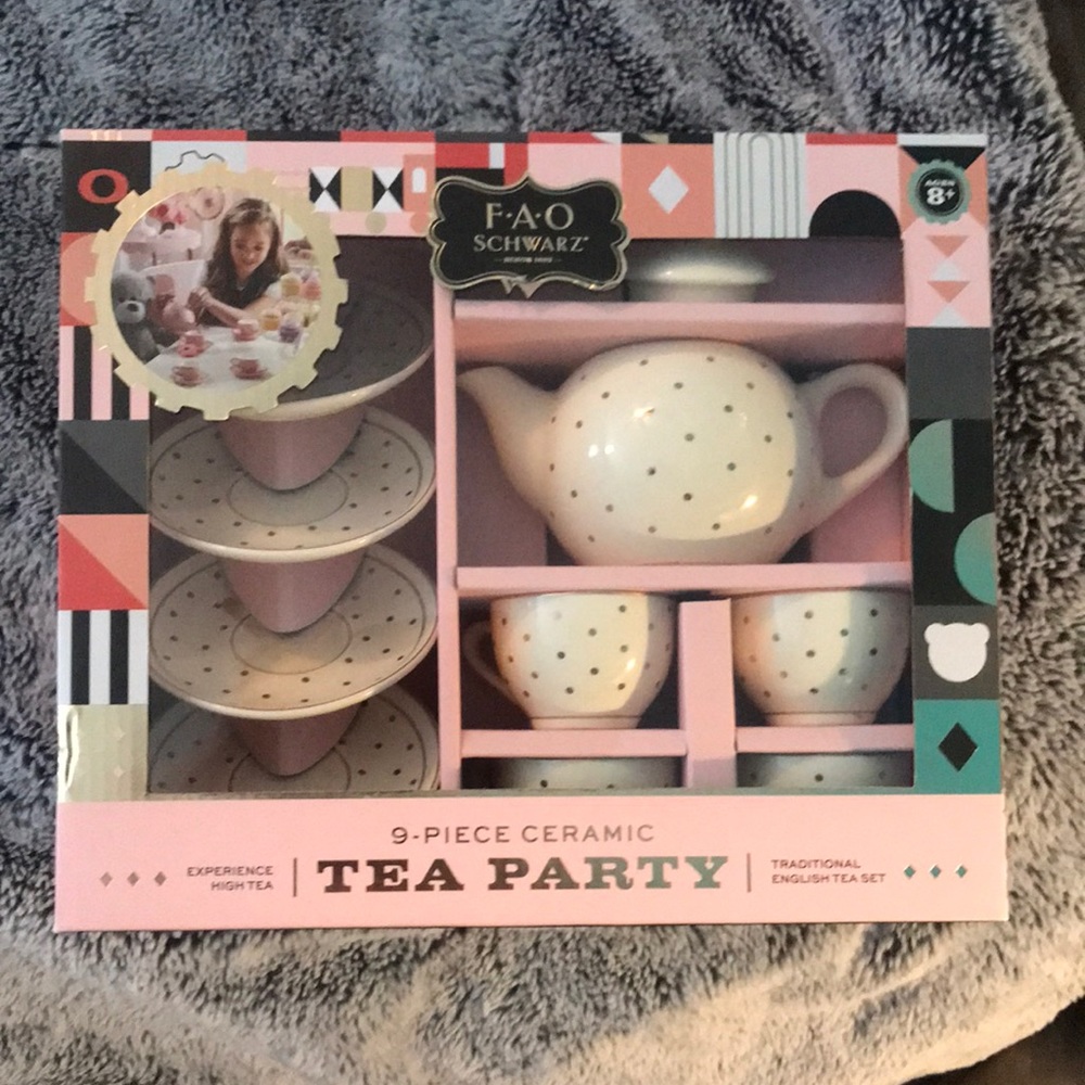FAO Schwarz 9 piece ceramic tea party set